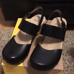 Like new Dansko Thea